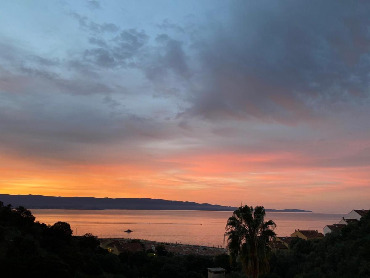 Duplex F4 Sanguinaires A 5 Mn De La * Ajaccio (Corsica)